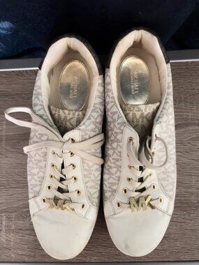 Michael Kors Poppy Lace-up Sneakers